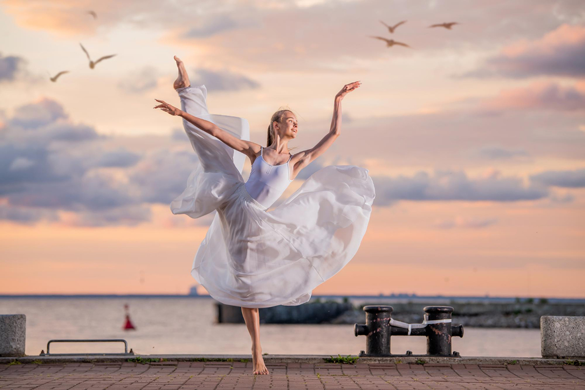Achieving Balance and Wellness in Your Dance Career